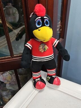 NWOT Bleacher Tommy Hawk Chicago Blackhawks Plush Stuffed Figure